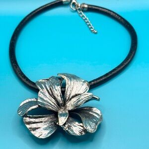 Silver Floral Necklace